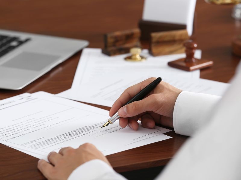 Advogado especialista em Direito de Vizinhança